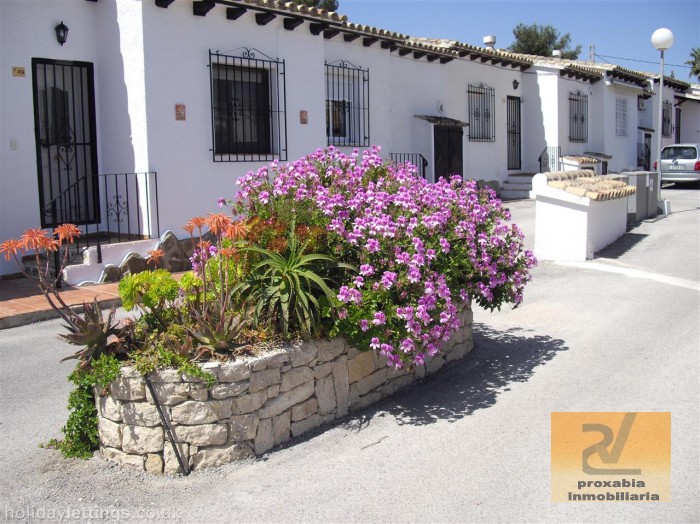 Sale Bungalow Jávea with Pool  and  2 Bedrooms 