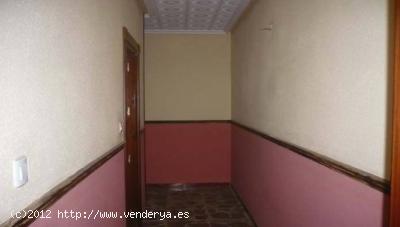 Jaén Apartment for Sale    with 4 Bedrooms 
